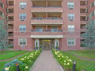Prime In-Town Living at the Town & Country