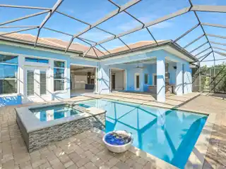 Luxurious Lakefront Home at Naples Reserve