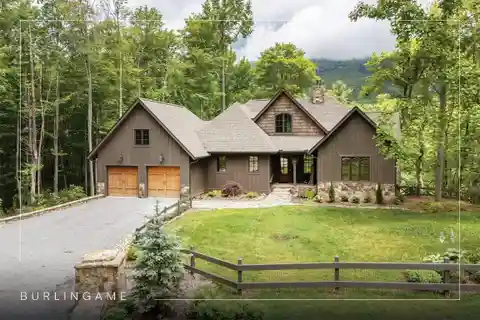 Beautiful Home in Burlingame Country Club