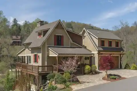 Luxurious Riverside Beauty
