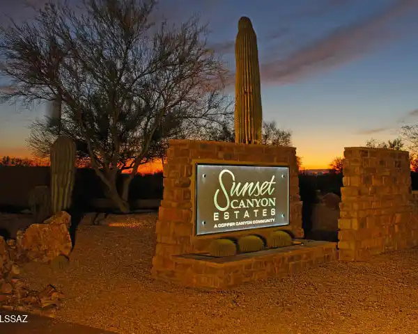 TO BE BUILT CUSTOM HOME