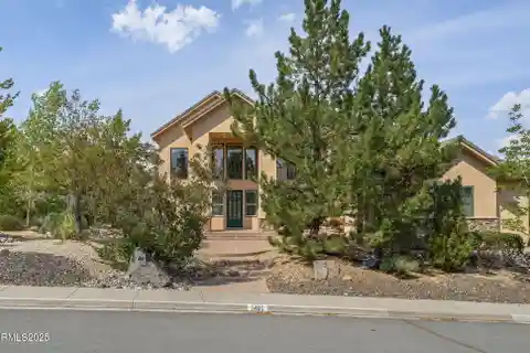 Luxury and Functionality in a Great Location