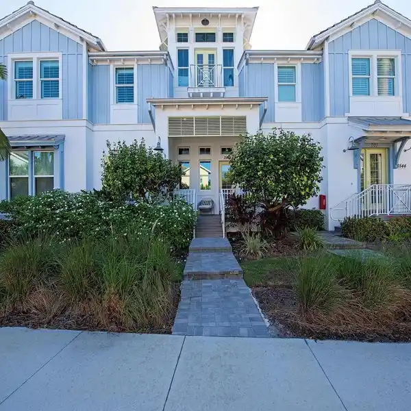 BEAUTIFULLY DESIGNED HOME IN THE ISLES OF COLLIER PRESERVE