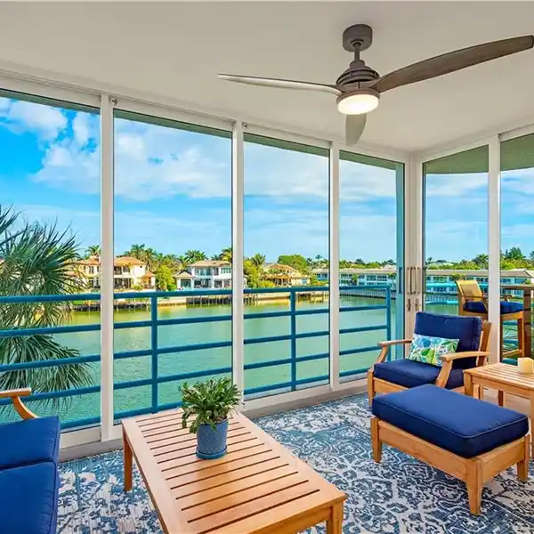 EXQUISITELY UPDATED RESIDENCE AT PARK SHORE LANDINGS