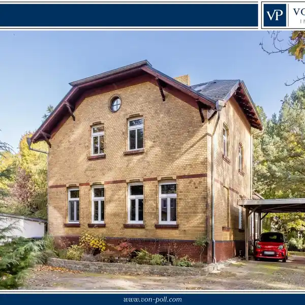 HISTORIC PROPERTY WITH LARGE PLOT CLOSE TO THE WATER