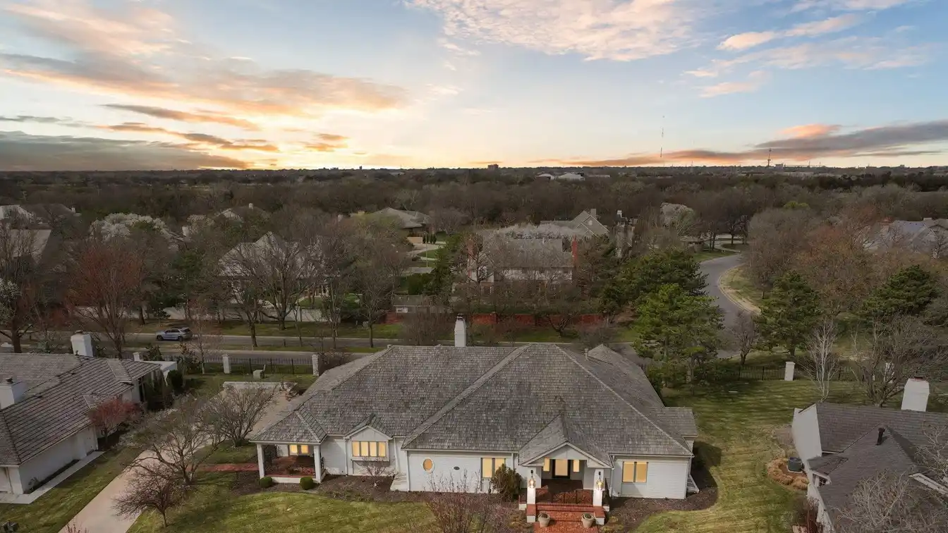 Picture Perfect Property in the Greens at Country Place