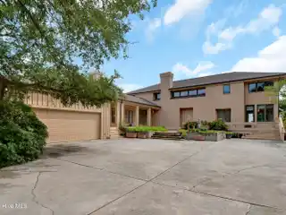 Waterfront Home with Unsurpassed Views