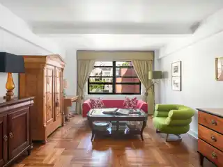 Large Upper East Side Two Bedroom