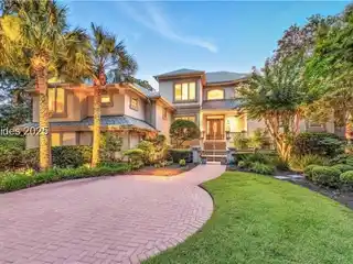 Exceptional Long Cove Residence