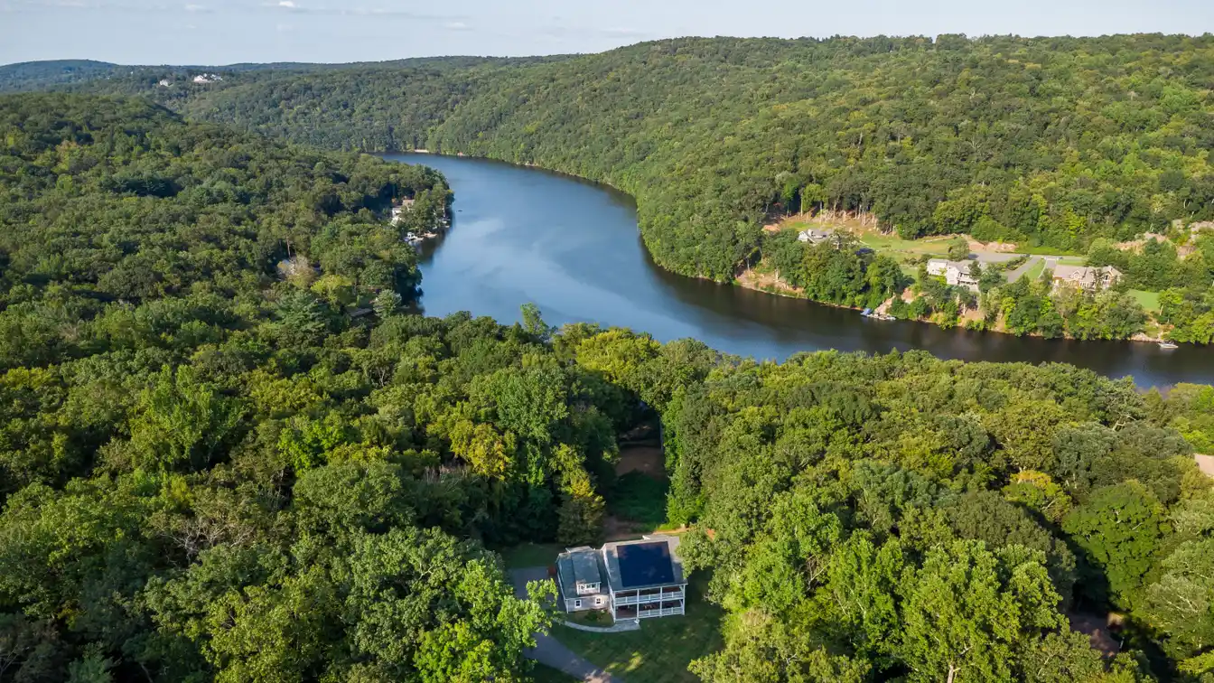 Distinctive Lakeside Property