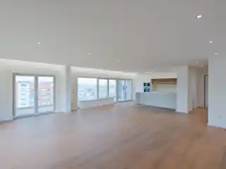 Modern Apartment with Terrace in Private Condominium Featuring Pool and Gym