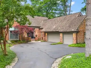 Beautifully Updated Bloomfield Club Home