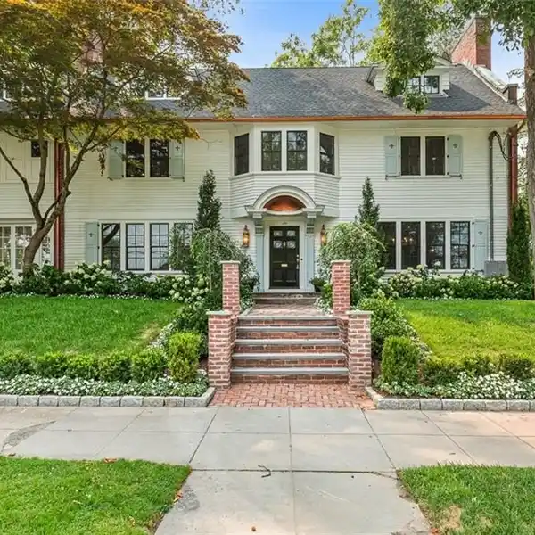 THE WESLEY C. MARTIN HOUSE