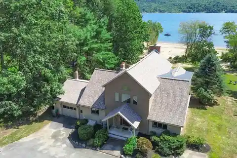 Spacious Lakefront Home on the Great Sacandaga