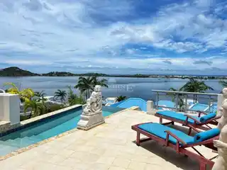 Aquamarina Pristine Living