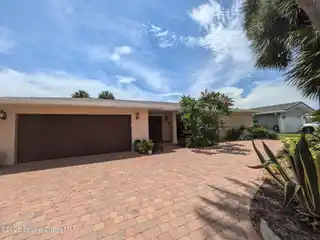 Custom Waterfront Paradise Home