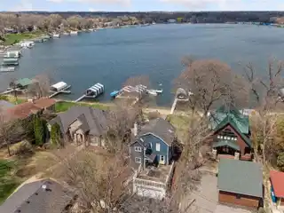 Gorgeous Lake Minnetonka Home