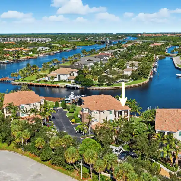 LUXURY PENTHOUSE WITH AMAZING INTRACOASTAL & SUNSET VIEWS