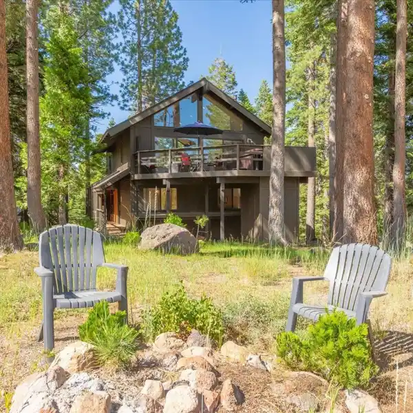 TRAILSIDE TAHOE RETREAT