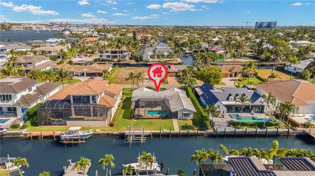 A Slice of Paradise with Easy Gulf Access