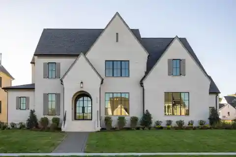 Exquisite New Construction in Premier Hardeman Springs