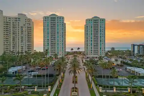 Freshly Remodeled Residence at the Grande