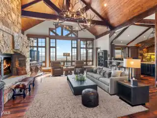 Private Fully Furnished Luxury Residence on Two Acres