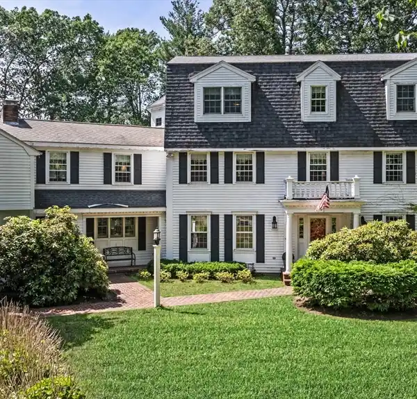 MULTI-GENERATIONAL LIVING IN PRESTIGIOUS ANDOVER
