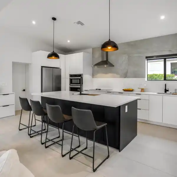 UNIQUE CUSTOM NEW CONSTRUCTION OPPORTUNITY
