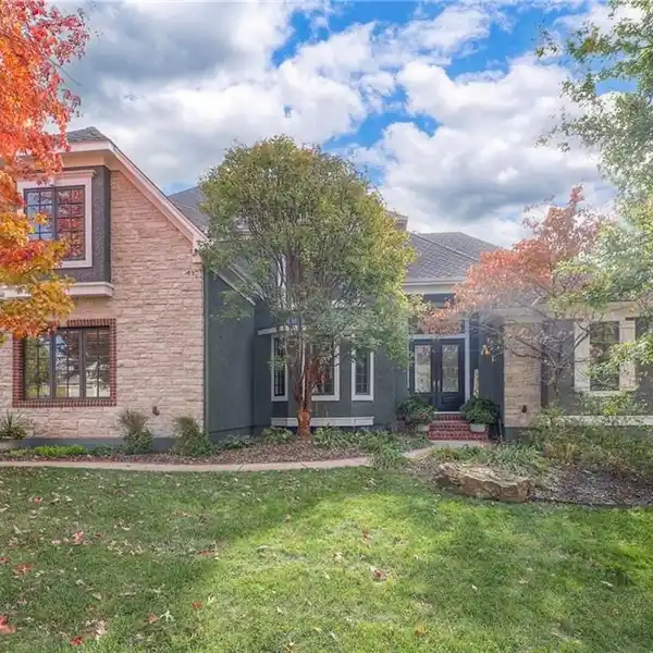 GRAND CUSTOM ESTATE WITH SPA-LEVEL SERENITY