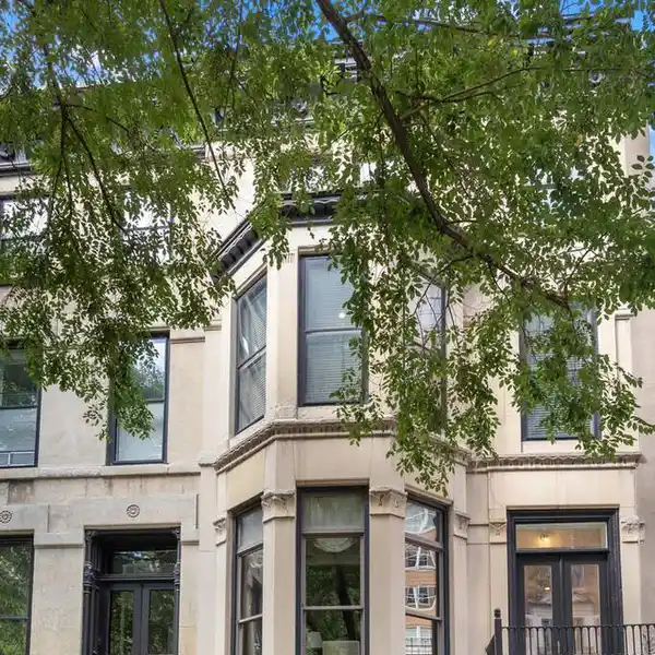 IMPRESSIVE MODERN HOME