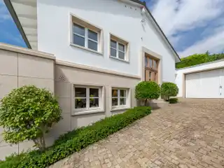 A High-Class Hideaway