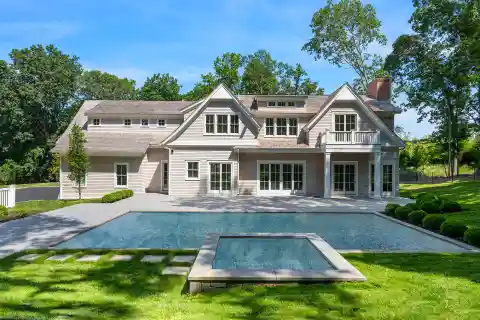 Magnificent New Construction Near the Village of Sag Harbor