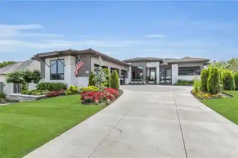 Contemporary Luxury That Touches All the Senses