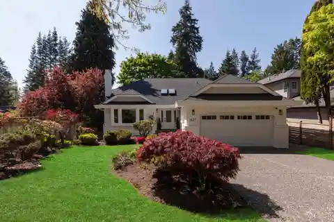 Beautifully Renovated Family Gem