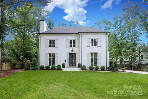 Exceptional Home in the Heart of Cotswold