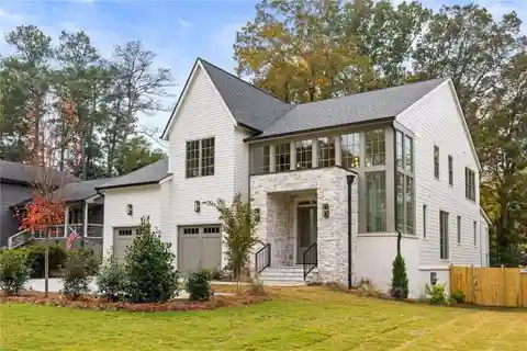 Absolutely Stunning Home with Open Layout