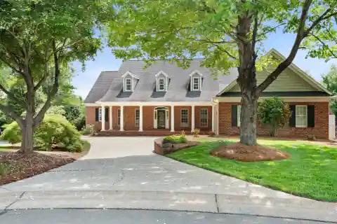 Beautifully Updated Home in Greenbrier Farm