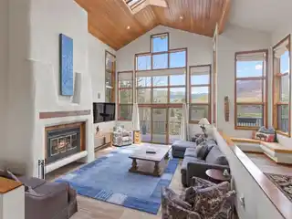 Beautiful Mountain Retreat