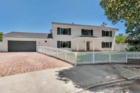 Fully Remodeled Northridge Masterpiece