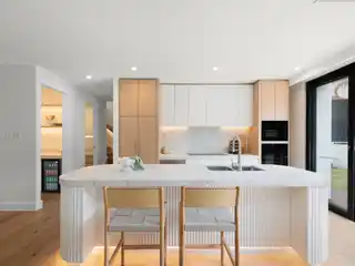 Contemporary Masterpiece with Zen-Like Serenity