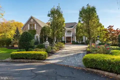 Stunning Custom Estate Backing 31 Acres Privacy