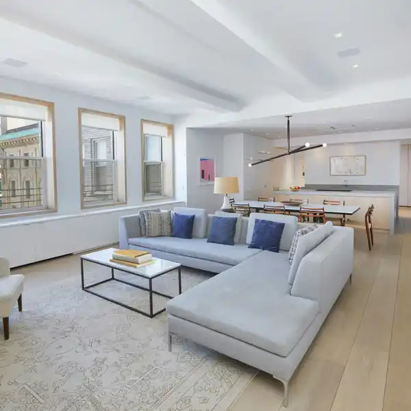 SIX ROOMS IN THE HEART OF TRIBECA