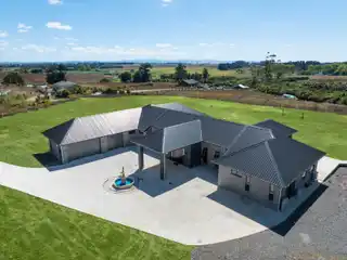 Dual Living Lifestyle Retreat in Karaka