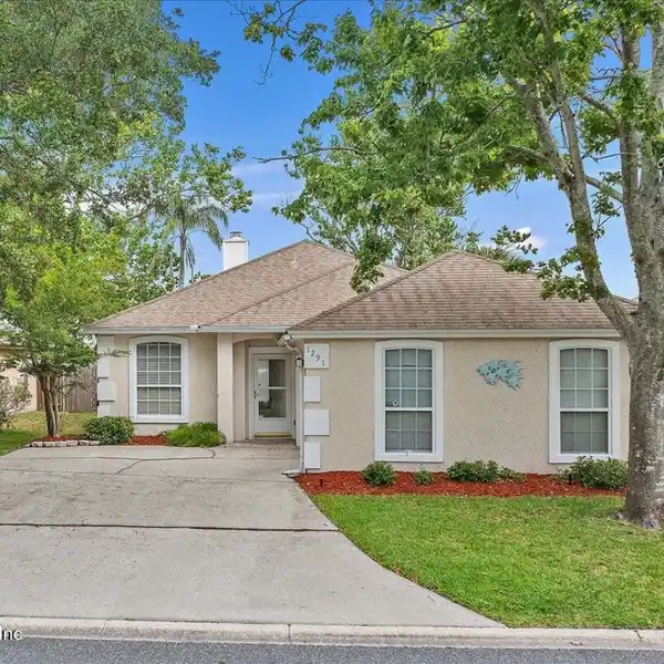 SINGLE-LEVEL HOME ON A PREMIUM LOT IN SELVA LINKSIDE