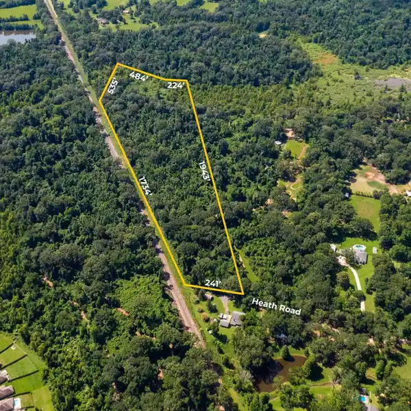 26 ACRES - FAMILY COMPOUND OPPORTUNITY