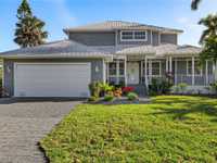 SPECTACULAR WATERFRONT HOME WITH ACCESS TO THE GULF