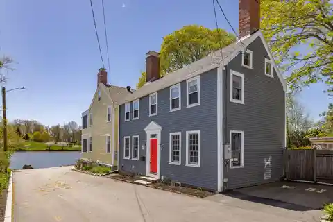 Charming Circa 1780 Twin Chimney Colonial