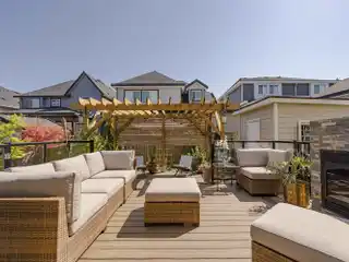 Beautifully Kept High-End Home