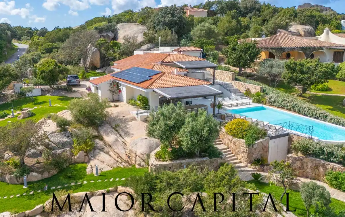 Extraordinary Sea-view Villa in Porto Rafael